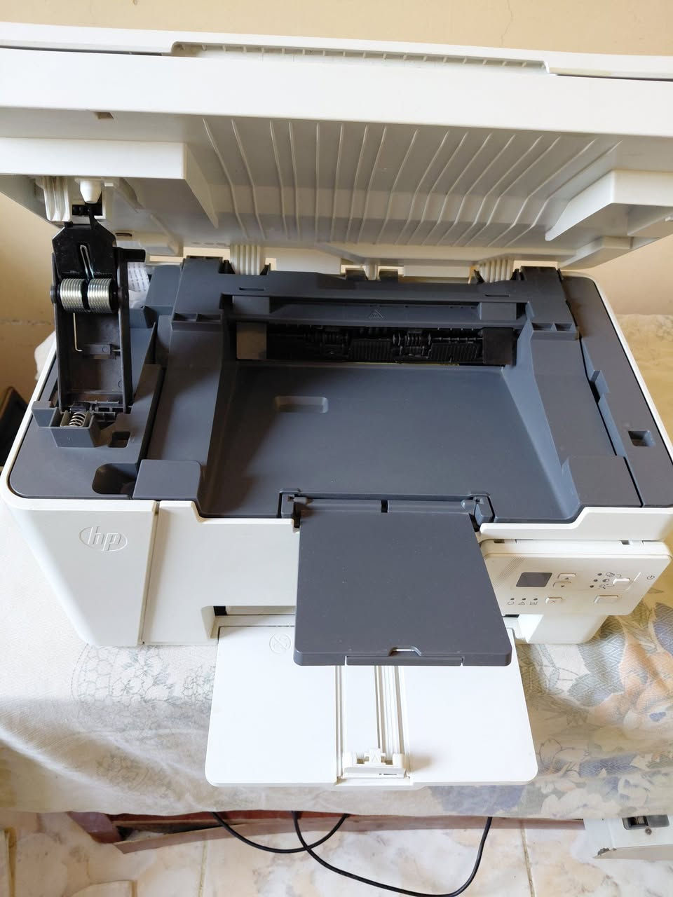 HP LaserJet Pro M26a 🖨️

♦️ليزر ابيضّ وأسود 

♦️طباعه + تصوير + اسكانر 

♦️ 18 صفحه في الدقيقه 

مكتملة + وصله كهرباء 

✨السعر : 680 ( تفاوض بسيط )

✨المكان : الكلاكله اللفه 

تواصل : 0990329148


**إذا كنت صاحب هذا الإعلان وتريد حذفه لأي سبب، رجاءا أرسل رسالة إلى الدعم الفني**