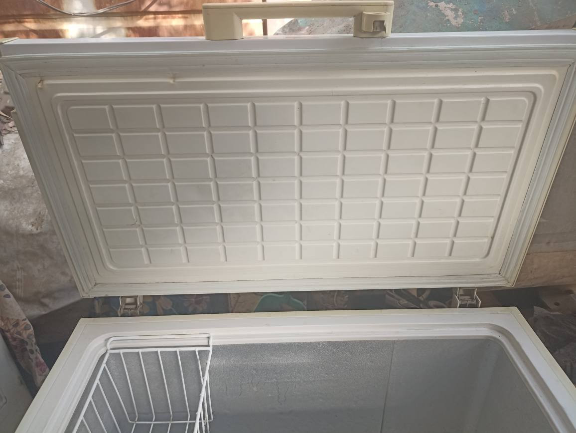 اغراض بيت مجمدة حجم وسط نظيفة جدا 
براد ماء كرافت اخو الجديد 
العنوان الزعفرانية بغداد, العراق


**إذا كنت صاحب هذا الإعلان وتريد حذفه لأي سبب، رجاءا أرسل رسالة إلى الدعم الفني**