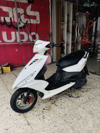 سعرها 650 وبيها مجال  ماكس مضلع 2009 شلعة ومعدل  مكينة ما مفتوحة على ا...