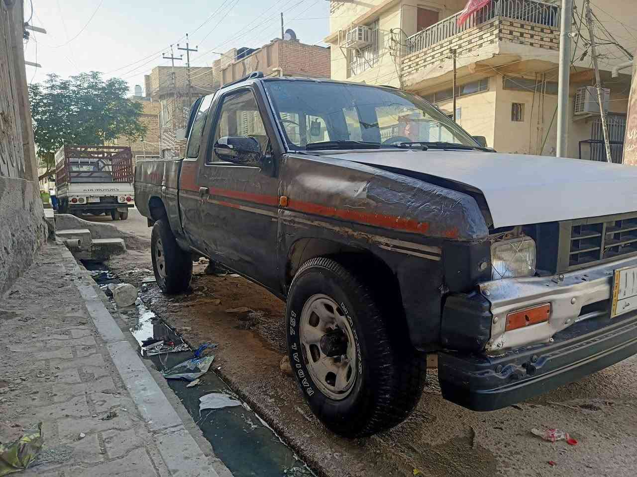 سلام عليكم للبيع او مراوس نيسان D21 فورويل محور ونجي 4 رقم ذي قار بسمي الماني مشروع وطني مكينه تنقص كير زين حداديه زينه شاصي بي تعمير شغل باجات  السياره شوف العين اتكفل بالاصوليات السعر 30 وبيه مجال مكاني ذي قار الشطرة 
رقم ***********
