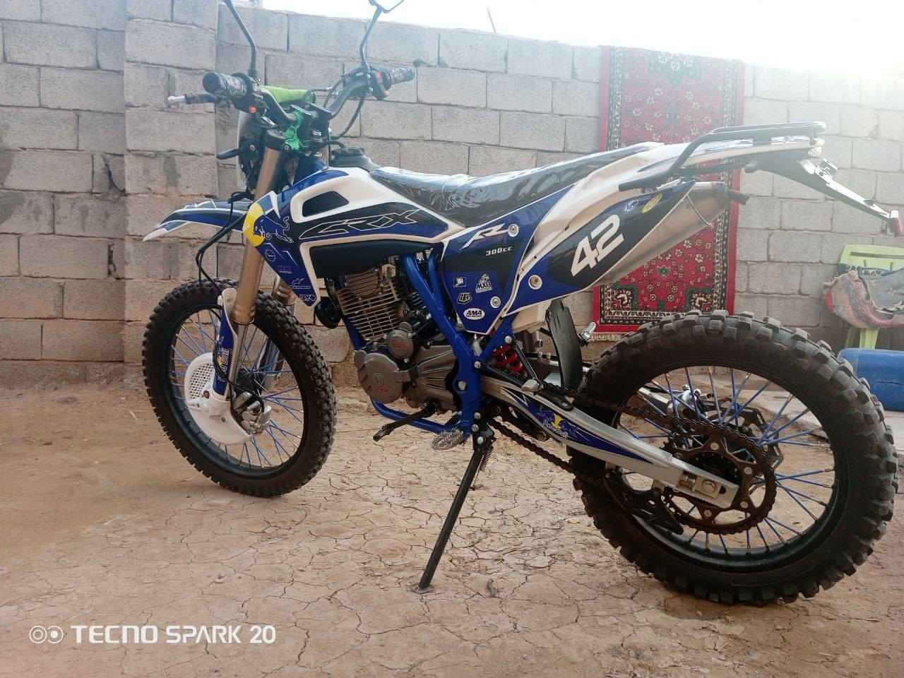 سلام عليكم قفاز crx للبيع موديل 25. محرك 300cc. اوراق. شراي تعال خاص مو شراي لاتعبني...ميسان علي الغربي (مستعجل)


**إذا كنت صاحب هذا الإعلان وتريد حذفه لأي سبب، رجاءا أرسل رسالة إلى الدعم الفني**