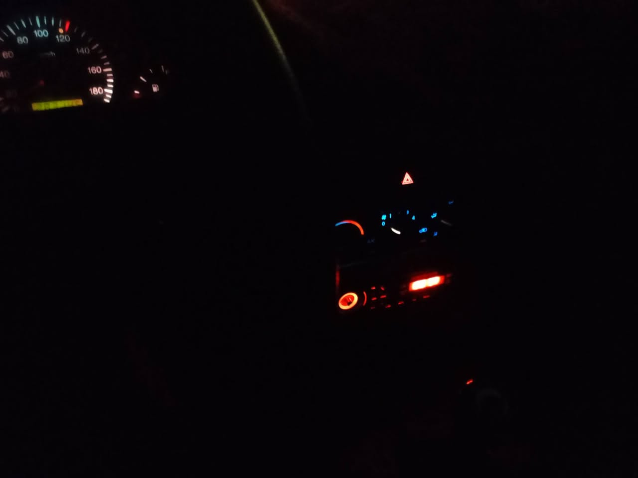 سلام عليكم دير 11مكفول سنويه جديده رقم مثنى حداديه جديدة لسعر50وبيه مجال بابل الطليعه ***********
