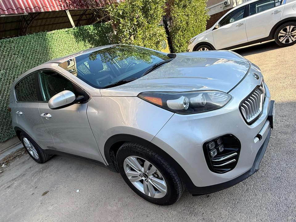 كيا سبورتج ٢٠١٧ امريكي 
حادثهه الباب خلف السائق ( تبديل اصلي )
جاملغ الخلفي 
(رقم ميسان مشروع وطني)

ماشية ٧٥.٠٠٠ ميل
محرك ٢٤٠٠ gdi + منظومة غاز 

سيارة بأسمي تحويل ثاني يوم
وباقي المواصفات معروفة

مكاني بغداد _ زيونة

للاستفسار اكثر التواصل على الرقم 
***********
السعر المطلوب 155 وبي مجال
