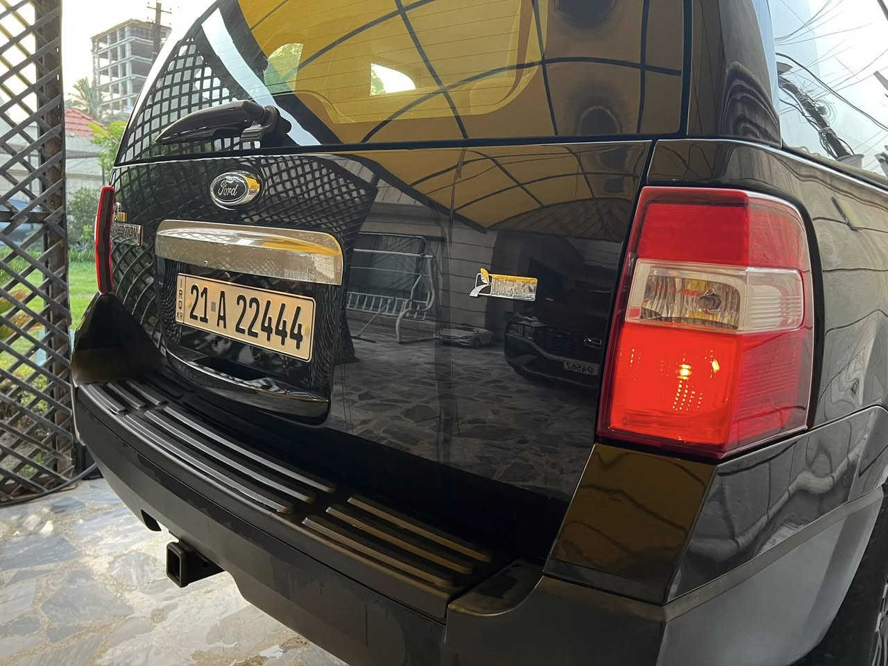 سلام عليكم
للبيع بدون مراوس

السيارة تريد وكاله تريد تحويل تدلل 

Ford Expeditionفورداكسبدشنس

موديل 2014

خليجية وكالة نيڤا 

بيها شخط بالجاملغ وعلى اثرها صار صبغ 

المواصفات : 

- مكينة ٨ سلندر 5,400 

-  دبل أكسل 4*4

- داخل بيجي لونين 

- صيانه دوريه شركه فورد

- تحكم ستيرن 

- تبريد 3 قطع 

- سكليتر كهرباء 

- كراسي كهرباء 

- ٧ راكب 

- كود ابواب 

- تخم تاير جديد

- السياره ماشيه ١٥٠

السيارة كلش جديدة و جاهزه بدون نواقص و بالواقع احلى 

السعر ١٦٧ بيها مجال مجال بسيط 

مكاني بغداد الكراده 

***********
