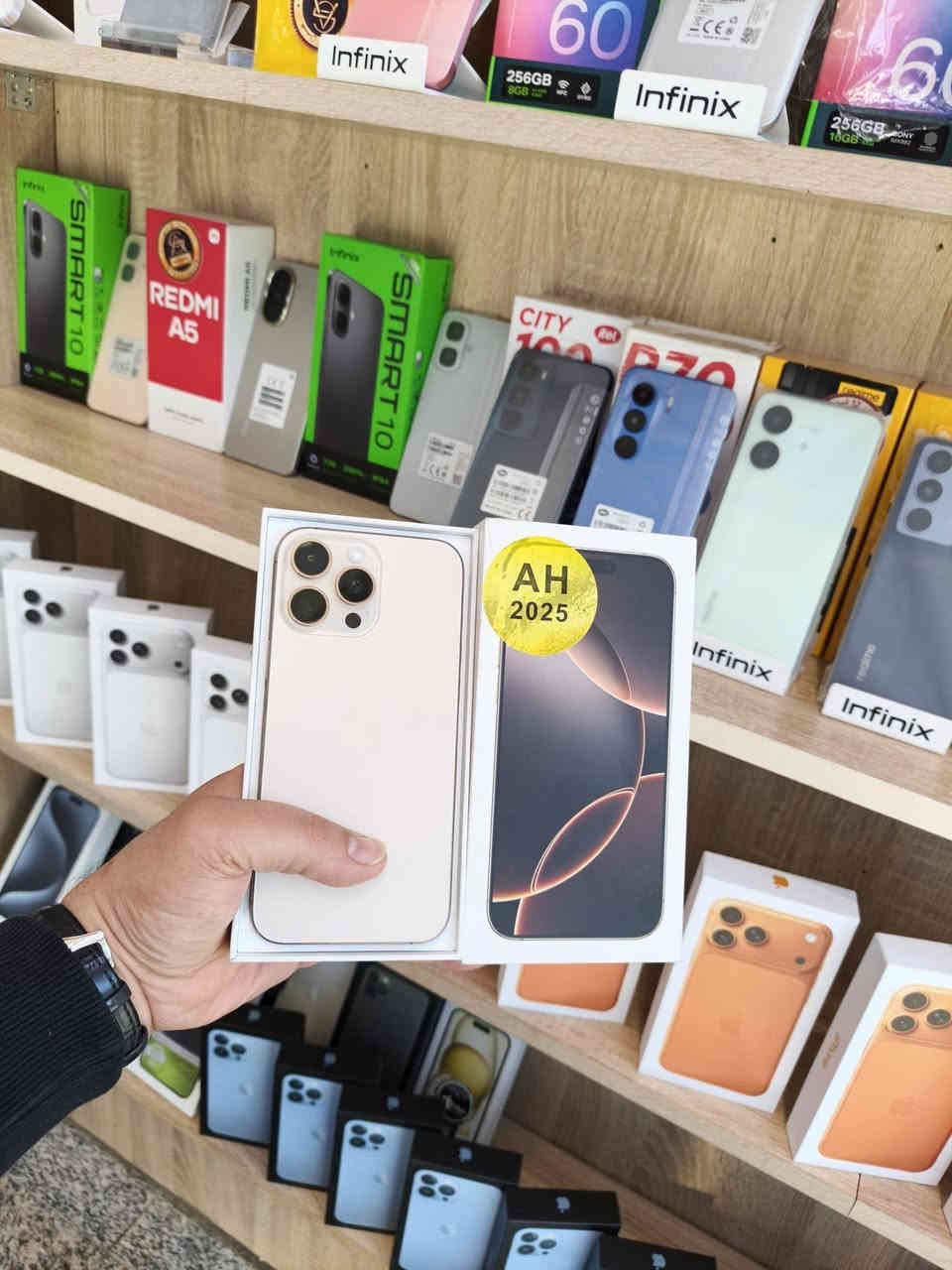 أجهزة مستخدمه شارع الغدير شركة الوكالة مقابل بوابة السعد
واكتساب ***********
بيع مراوس شعندك راسلني
