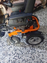 عربانة للبيع على شحن جديدة تواصل على هذا رقم 07747597656