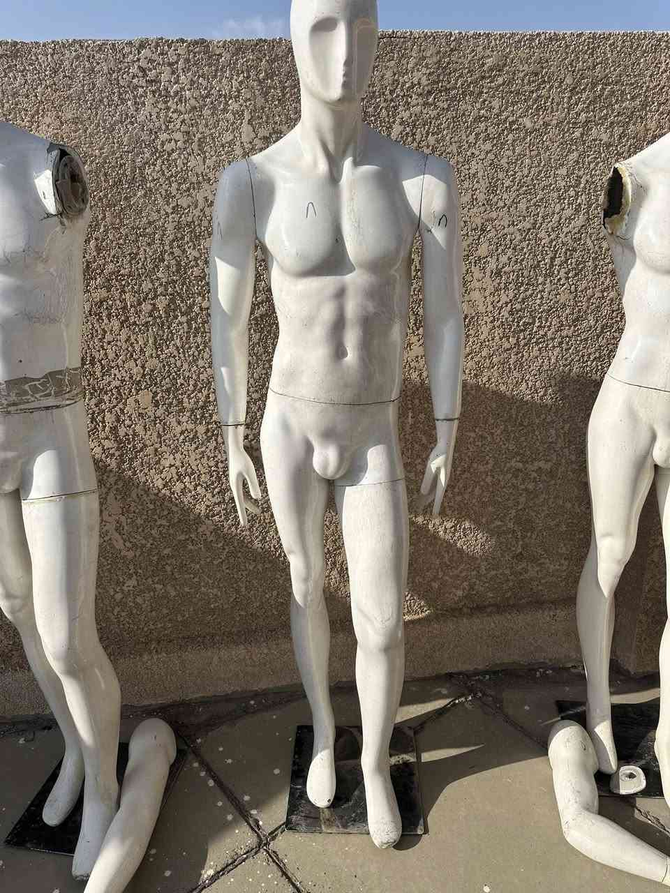 كلهن سعر القطعه/5الف شلعه كامل والصدر 11 قطعه بدون اضرار نفس البصوره /***********
