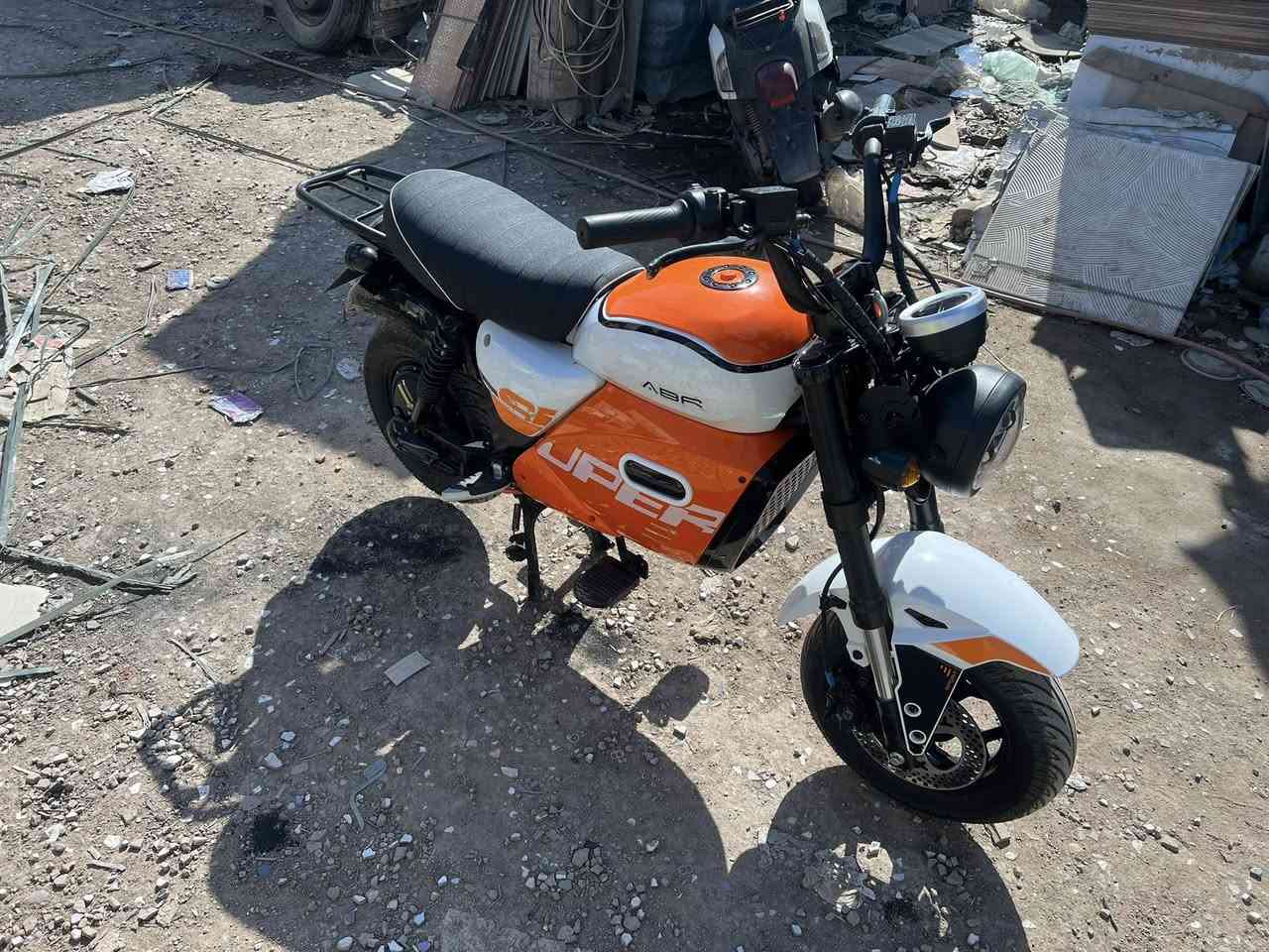 دراجه كروم شحن مدينه الصدر صارله شهر نازله من الرمبه السعر 900
***********
