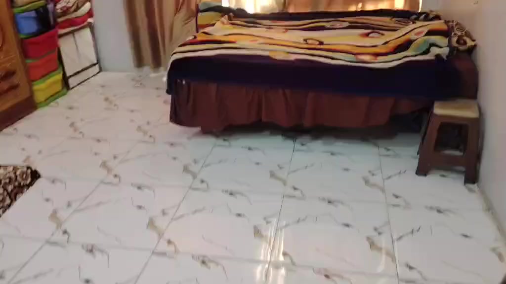 سلام عليكم بيت مع مساحه أرض نص دونم مكان خالصه قرب ملعب عقد زراعي ١٧ سعر ١٢٥ مليون تفاصيل أكثر اتصل ***********  بناء جديد
