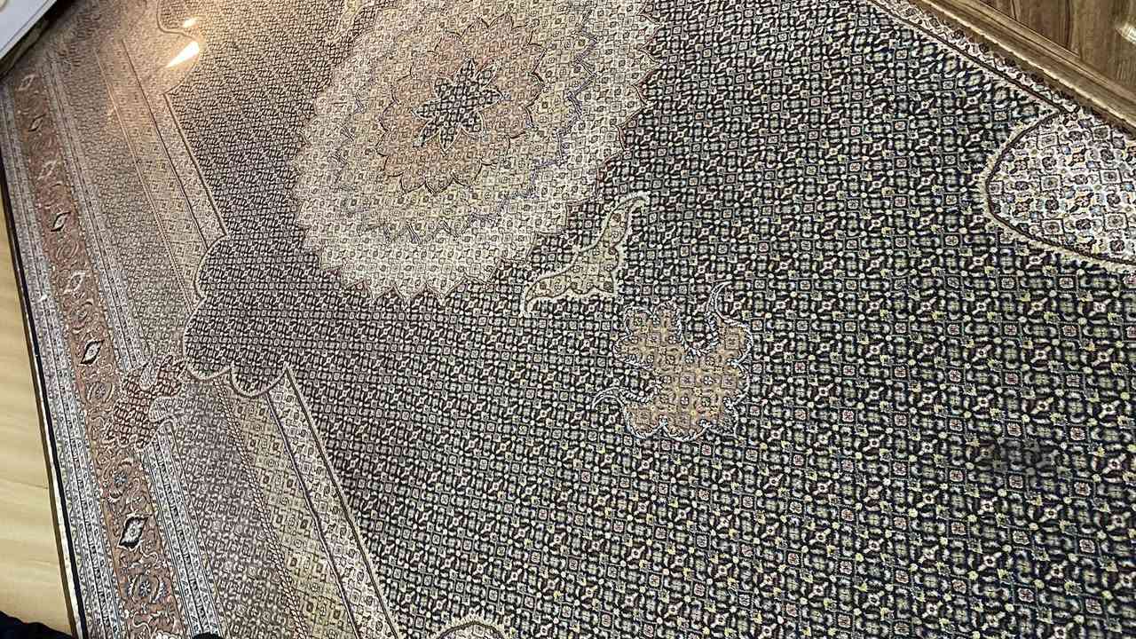 فەرشی ئێرانی ٣ بە ٥ نرخ ٩٠ هەزار 
کومباری حەفر ٣ بە ٥ نرخ ٨٠ هەزار 
معامەلەیان هەیە، 
ناونیشان دەربەنیخان


**إذا كنت صاحب هذا الإعلان وتريد حذفه لأي سبب، رجاءا أرسل رسالة إلى الدعم الفني**