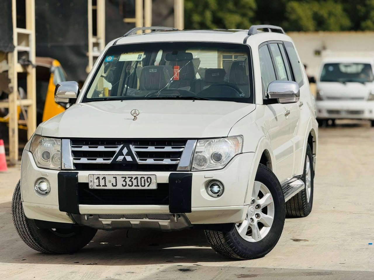 سلام عليكم للبيع باجيرو حبتور 2010 رقم بغداد انكليزي  تحويل مباشر قطعتين صبغ ولباقي اثر  فقط فول مواصفات أعلى فئة مواصفات فول واحد ع واحد  حجم المحرك 3500 السياره مكفوله   عله واضع الشركه معروفه خليجي السياره جديده مال جناي فورويل  كشنات جلد  كهربائي دتفئه تبريد  اشارة بل مري شفط تحكم ستيرن ثلاثا جها فتحه  تبريد ثلاث قطع حساسات خلفيه زاد ثلاجه تخم تاير كير مكينه حداديه خير من الله سياره جديده السعر 132 وبيها مجال بسيط ***********
مكان السياره بابل
