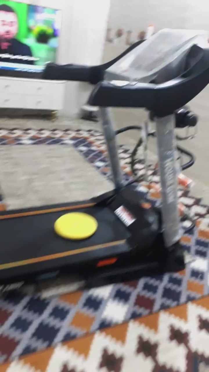 جهاز جري جديد جديد دبل ماطور جبلي وزن 160 سرعه 160 بي جهاز حرق دهون البطن والخواصر بي شناو بطن شاشه لمس سعرات حراريه ودقات القلب ومسافه مقطوعه السعر 280 بغداد الشعب *********** يوجد واتساب

