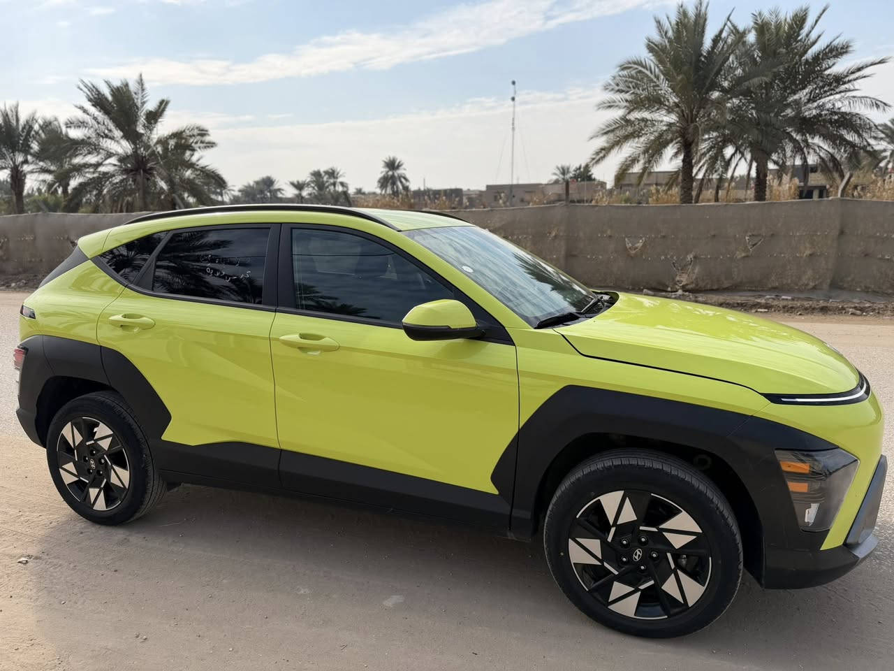 كونا
موديل 2024
وارد امريكي  حادث  البنيد وراجع نفسه .
رقم منفيس ب اسمي .
 مواصفات 
ويل كروم 
مكينه 2000 Dosh 
لايت  عدسه زنون اصل مع لد LED
شاشه متصل تدعم ال كار بلي .
مثبت سرعه 
وضعيات قياده (Sport And Normal )
قياده ذاتيه 
مكان السياره بابل
السعر 155 
الاستفسار الاتصال : ‭0771 837 9767‬
