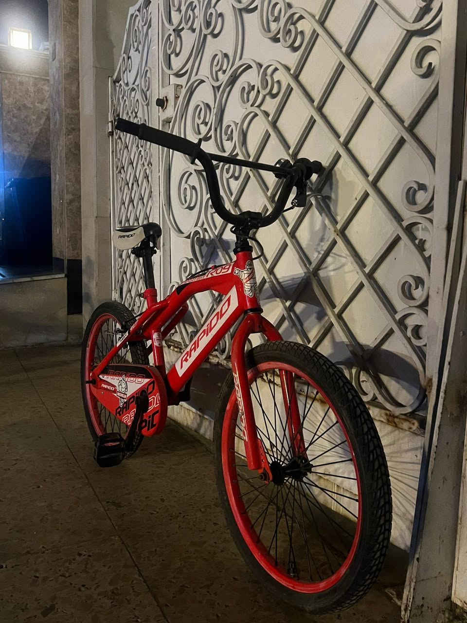 سلام عليكم
٣ بايسكلات للبيع
الاول بايسكل حجم ٢٠ لون احمر عطل فقط ستيرن يحتاجله شد السعر ٧٥ وبي مجال بسيط
الثاني لون برتقالي حجم ٢٢ شركة mobike سعر ١١٥ مع السلة فقط لحيم وبي مجال كلش بسيط
بايسكل حجم ٢٧ احمر شركة wenda سعر ٢١٠ وبي مجال فقط بنچر

جميع البايسكلات موقع السيدية وخاص للشراي فقط
او الاتصال على
***********
