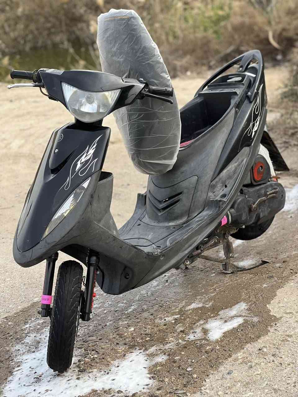 للبيع كفاله من كلشي صارله 10 ايام من منزله من الحاويه كلها ختم واحد ويه المكينه سعر وباقي تفاصيل خاص 

رقم الهاتف ***********/المو شراي لايتعبني رجاء
