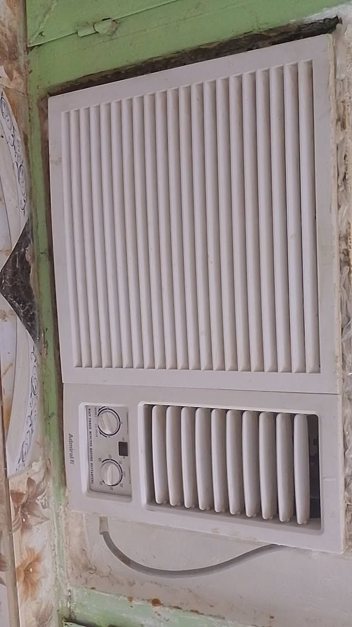مكيفات عدد 2 طنين شرط جدد مشتغلات سنه وحده مابيهن اي شي مكان شطره


**إذا كنت صاحب هذا الإعلان وتريد حذفه لأي سبب، رجاءا أرسل رسالة إلى الدعم الفني**