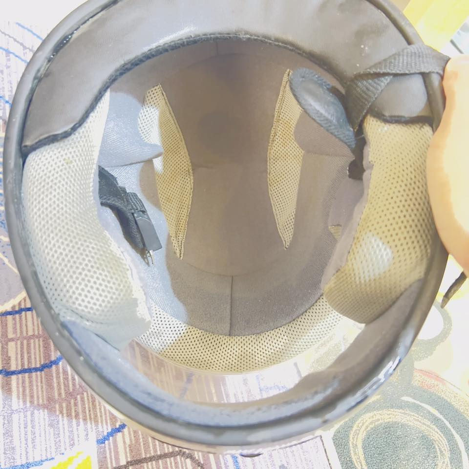 خوذة ⛑️ للبيع عنواني الرميثة ***********
