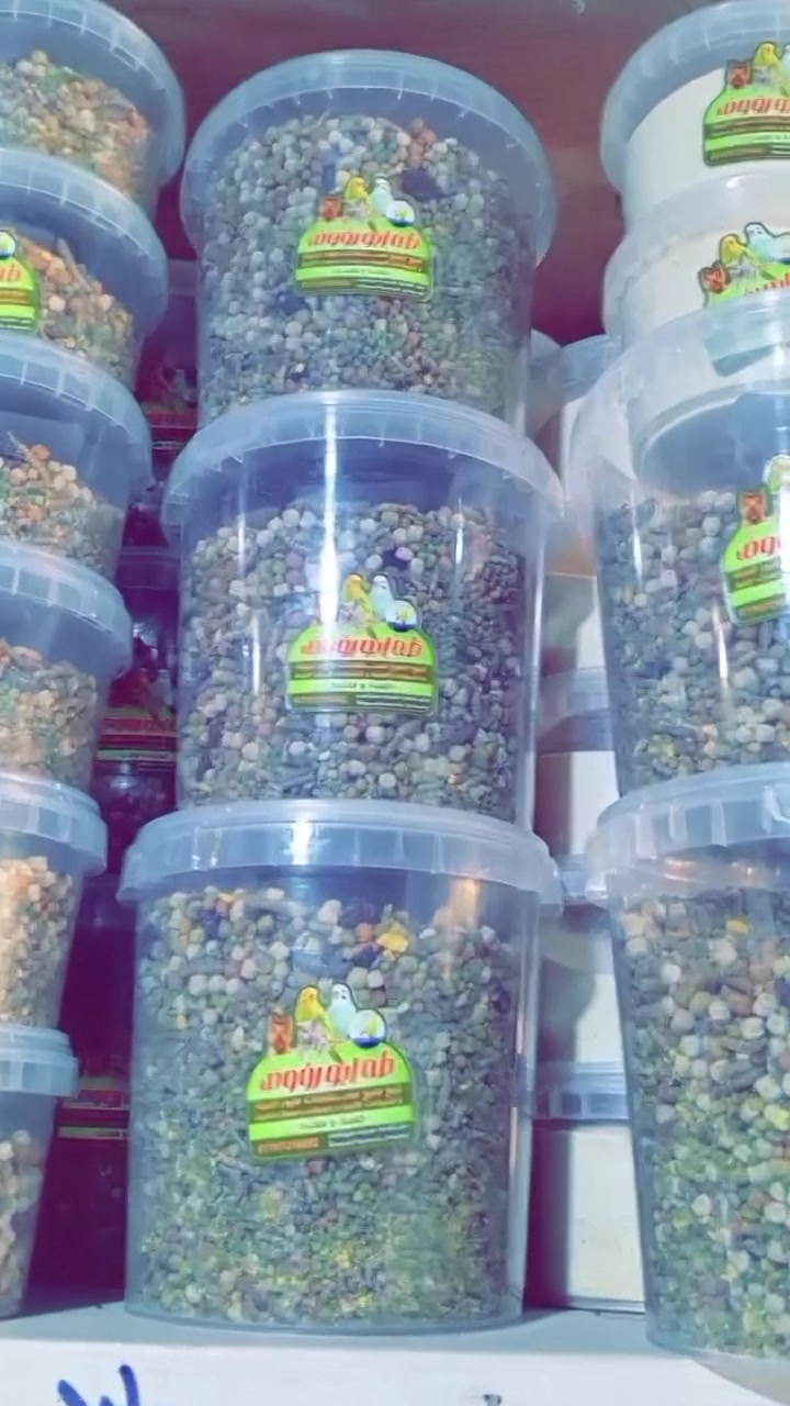 يتوفر لدينا كافه مستلزمات الحيوانات الطيور ودجاج الزينه 
و البلابل 
ادوات صيد السمك 
ومبيدات الحشرات داخل وخارج المنازل 
العنوان ديالى الخالص قرية جديدة الأغوات الشارع العام طريق جسر السنديه مجاور محلات ابو عقيل الكصاب العبيدي***********
