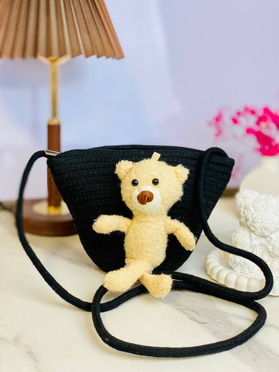 الجودة عنواننا 🇮🇶✌️

أفخم الحقائب النسائية 👜👜

حقيبة دزاين جديد لموسم 🌻2025🌻 

حقيبة نسيجية على شكل الدب اللطيف 🐻‍❄️🐻 حقيبة سحاب كتف كروس بودي منسوجة من القطف الطبيعي الناعم القطني وبالأضافة الى الدب اللطيف القطني 🤭🤭
🚘 يوجد خدمة توصيل لجميع محافظات العراق ٤ الاف 🚘


**إذا كنت صاحب هذا الإعلان وتريد حذفه لأي سبب، رجاءا أرسل رسالة إلى الدعم الفني**