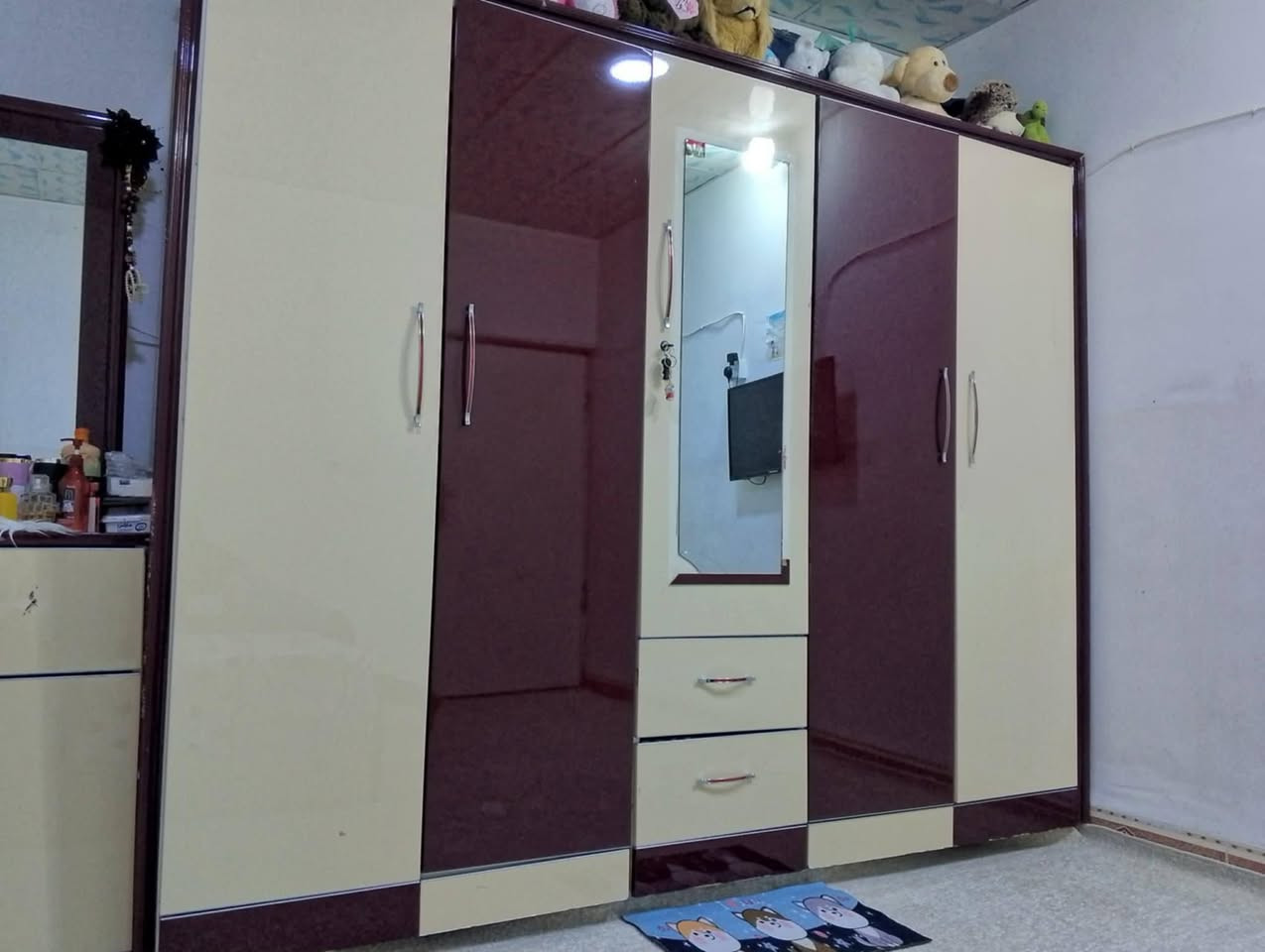 معرەزیکی3مەتر لەگەڵ میزتەوالیت  250هەزار
***********
