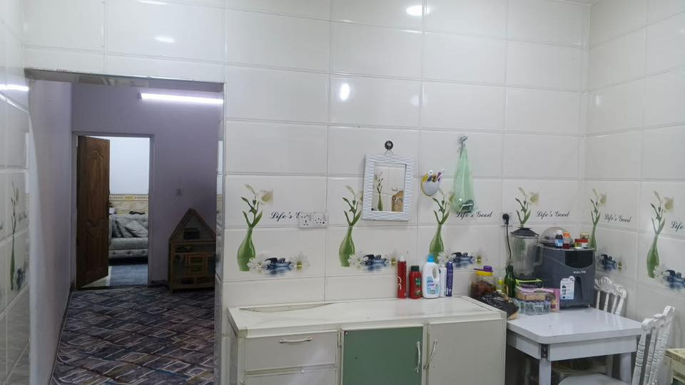 مشتمل للبيع بناء حديث يتكون من غرفتين وهول وملحقات في حي العامل محله ٢٠٨ زقاق ٧٢ رقم الدار ١١ مساحة المشتمل ٥٨ ونص للاستفسار الاتصال على الرقم 
***********
