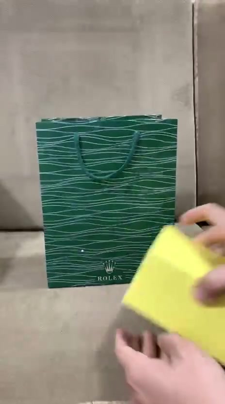 بس ب ١٦ الف لحك
ساعه رولكس ماركه
المواصفات زجاج زفير مقاوم للخدوش وتاريخ شهري سير معدني طلاء ثابت هيه والعلبه وكارت ضمان والبكج مالتها


**إذا كنت صاحب هذا الإعلان وتريد حذفه لأي سبب، رجاءا أرسل رسالة إلى الدعم الفني**