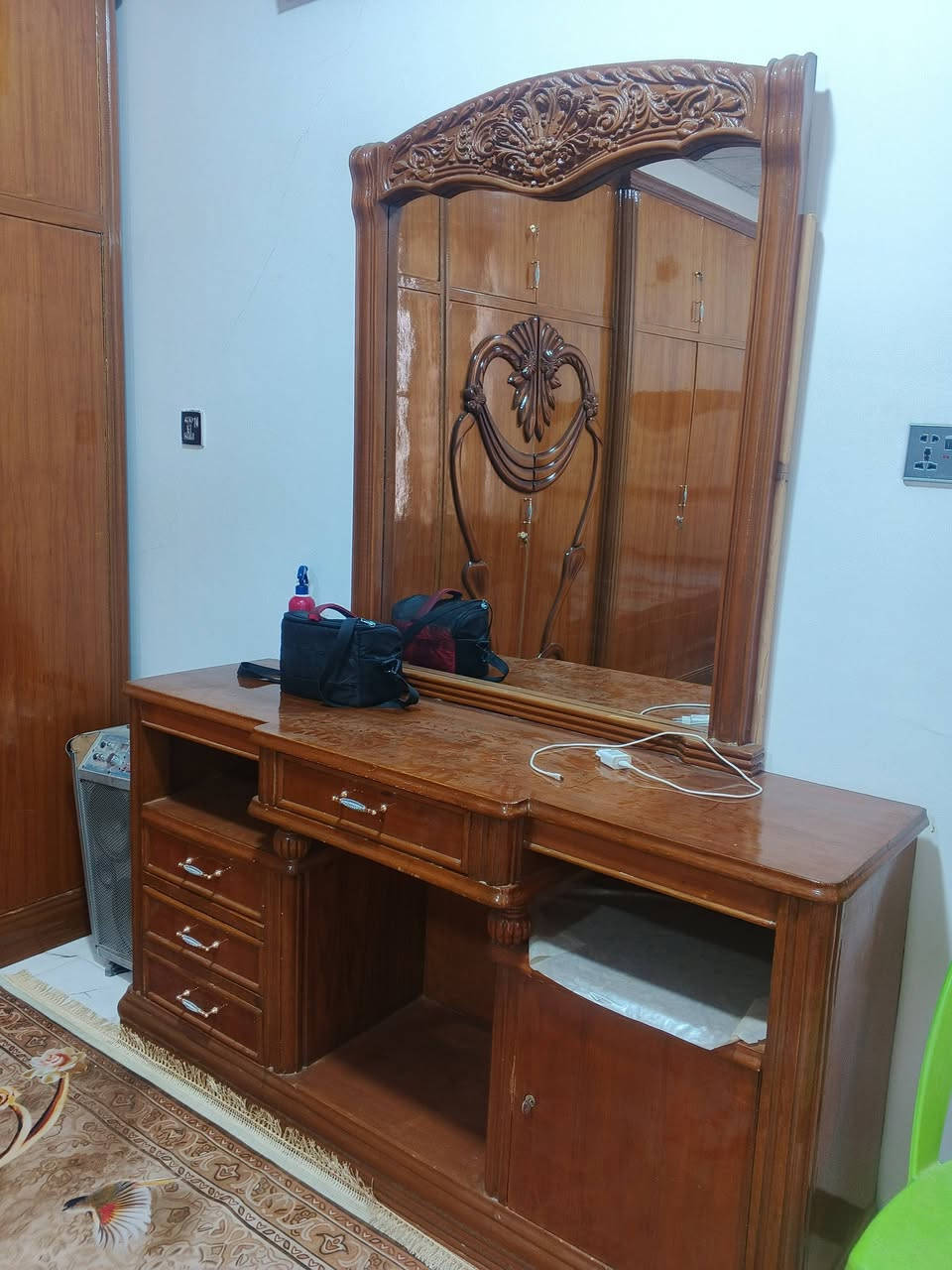 غرفه اخشاب تسكام طابقين للبيع
مكاني نجف الاشرف حي العسكري الاتصال ***********
