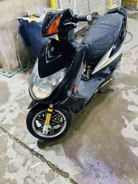 سلام عليكم سكنس فحل مزوده للبيع تزويدها مكينه رياضي بلاديه  كور صليب صدر رياضي دبلات خلفيه رياضي كلجات رياضي يدات رياضي بيها عقل ار سي 4نمر ستاند رياضي وياله نجمه اصليه جويتر رياضي نوزل 8 دراجه نقص مابيه كامله مكاني بغداد اعضميه الي تعجبه يطب خاص ويدلل***********مراوس جيتي ار
