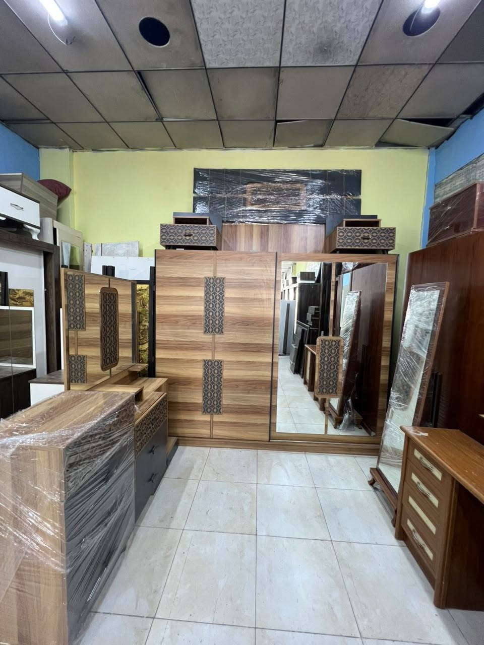 ***********وتساب
***********وتساب 
دسكاون 50%100 غرف نوم تركي. متوفر جميع موديلات غرف نوم بسعر مناسب جده + شد ونقل مجانا داخل اربيل توصيل موجود 
الموصل 70 الف فقط وتوصيل  موجود المحافظات
