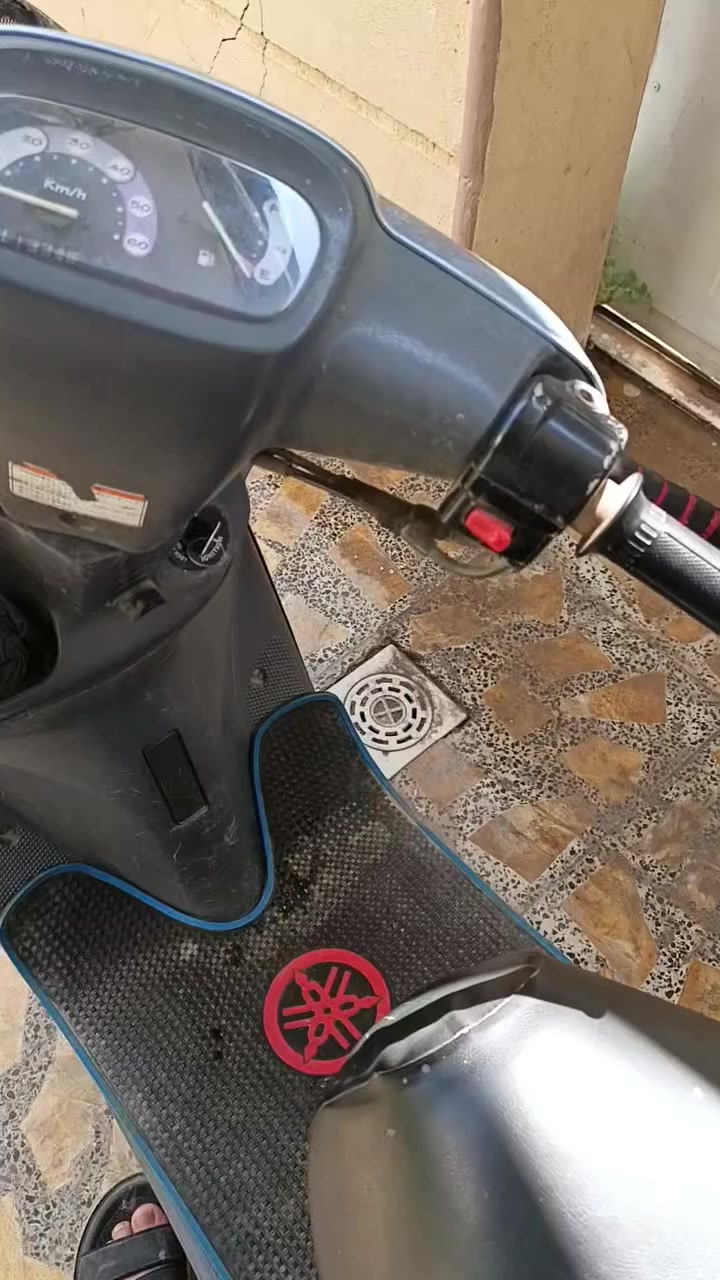 سلام عليكم دراجه منغولي فول مواصفات كلشي شغال سلف نكره بكلايت شغال اشاير شغال دراجه نضيفه مكينه ما مفتوحه عله وضع الشركه دراجه نضيفه كلش السعر 650 للشراي بيه مجال 7775444092 هاذه الرقم ايضان بي وتساب


**إذا كنت صاحب هذا الإعلان وتريد حذفه لأي سبب، رجاءا أرسل رسالة إلى الدعم الفني**