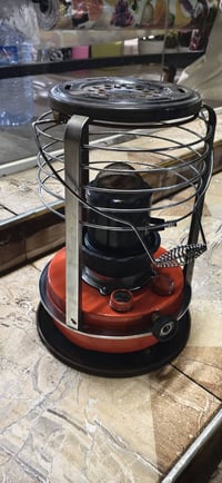 صوبة نظيفة وشغالة  السعر ٦٥ الف  07719579905