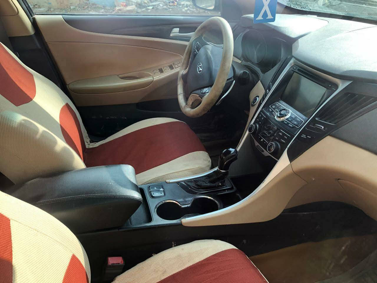 للبيع بالتقسيط
فقط مقيم بالموصل واربيل
نظام التقسيط انطيك وكاله قياده فقط لحين الانتهاء من الأقساط تتحول اخذ ضمانات كمبياله من كاتب عدل باقي حساب العموله
سياره موجوده بالموصل
سياره مو اليا معروضه يمي ابيعها اخذ عموله بعد الاتفاق من طرفين

سوناتا
٢٠١٣
مكينه ٢٤٠٠
وارد امريكي
محرك gdi
رقم أربيل الجديد 
سياره بيها ٣قطع بدون دواخل
سياره يبيعها على عطلها
يرادلها تعمير محرك
تريد انزلك من مقدمه او من سعر سياره
تفاصيلها للسياره تعالي خاص نتفاهم
سياره فول مواصفات

للإستفسار الاتصال على الأرقام
***********
***********
*********** واتساب
