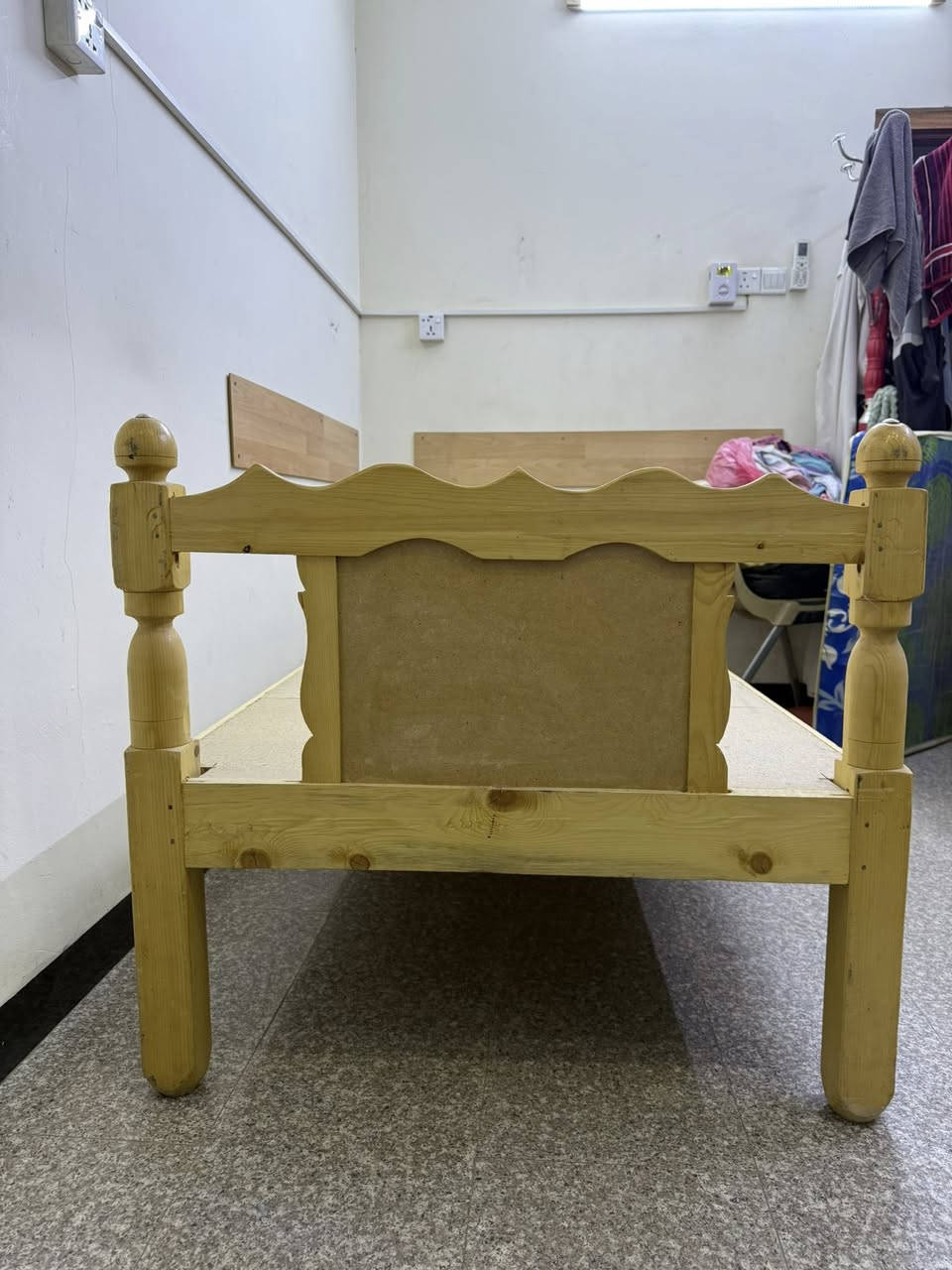 السلام عليكم
جربايتين خشب عدد 2 الطول 200cm العرض 86cm ارتفاع المنام 38cm
السعر القطعة الواحدة 30 القطعتين ب60 الف بيها مجال حك الجيه مكاني بغداد الغزالية
***********
اتصال مباشر او واتساب او ماسنجر
