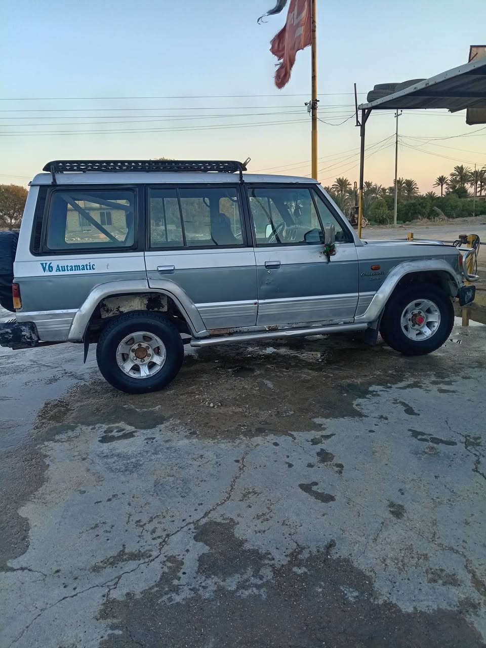 سلام عليكم خوان كالوبر موديل 93بسمي تحويل مباشر رقم نكليزي سياره مكفولة كفالة عامة كير محرك ستاركس سعره 57 وبيه مجال شي قليل حك الجيه استفسار ***********
