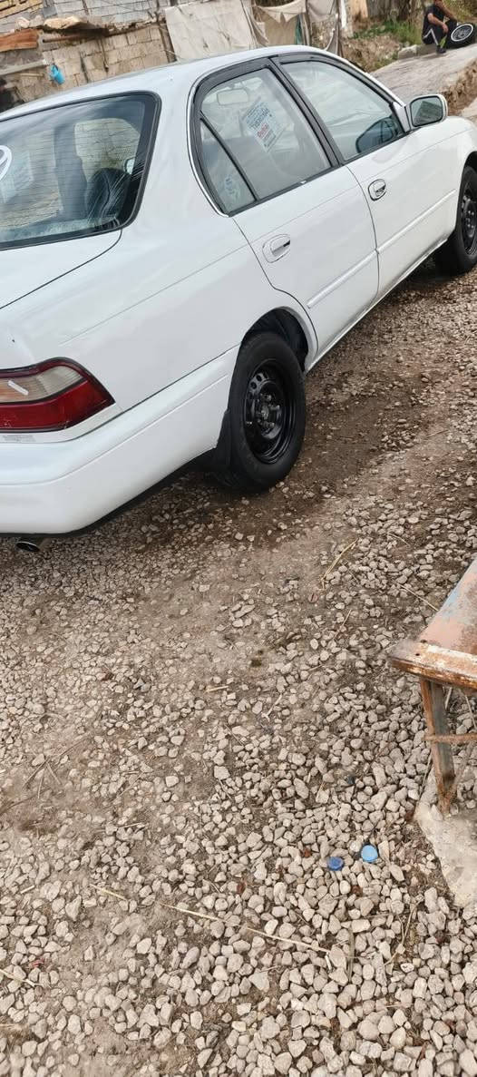 السلام عليكم كورلا للبيع موديل 93 مكفولة من الضربه والكص ونقل الجثه من عدا صبغ الحزام تبريد مكينه كير حداديه كفاله السعر ٥٥ بيهه مجال قليل المكان نجف ابو صخير ***********
