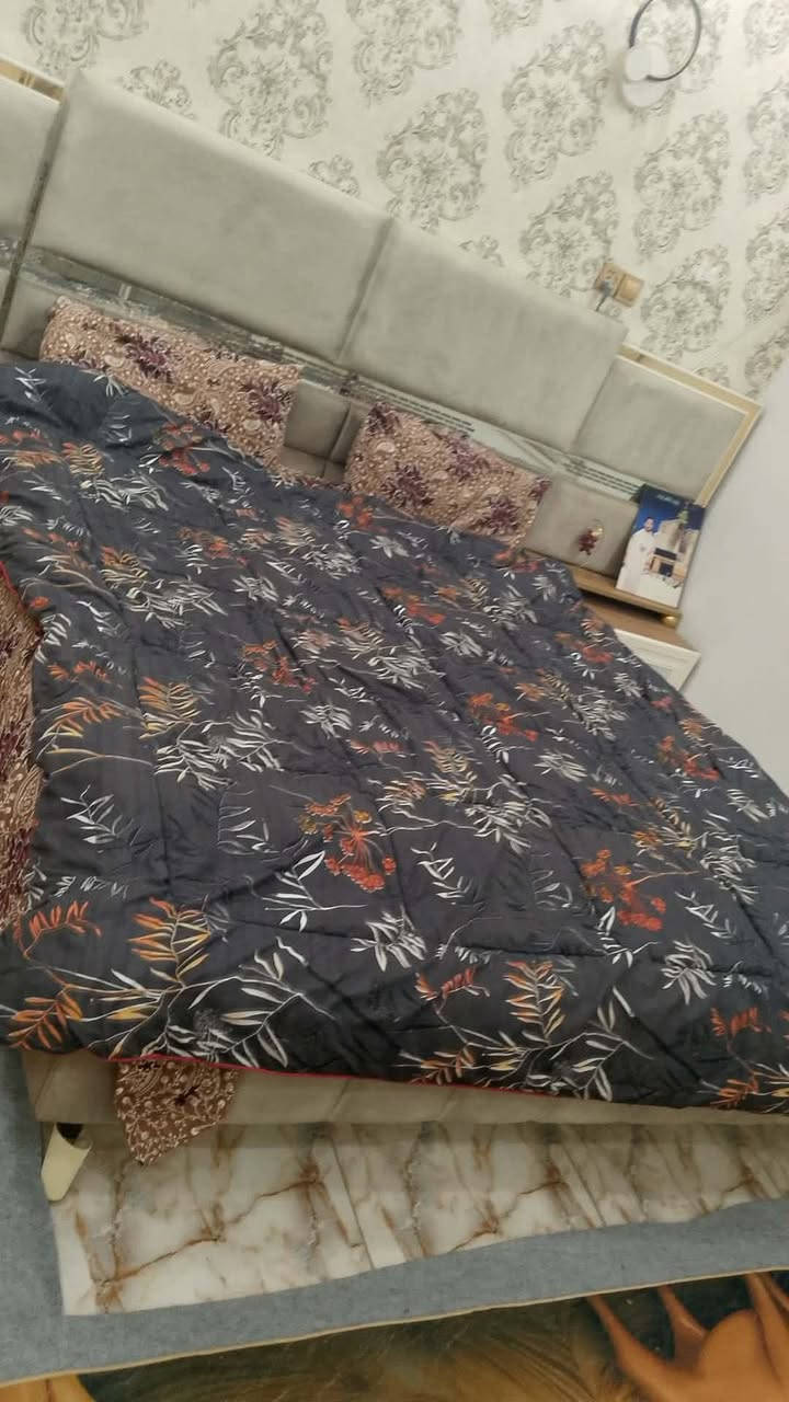 غرفة نوم اخت الجديده استعمال قليل السعر مليون و٢٠٠ وبيهه مجال  مكان الدوره تواصل على هذا الرقم *********** واتساب
