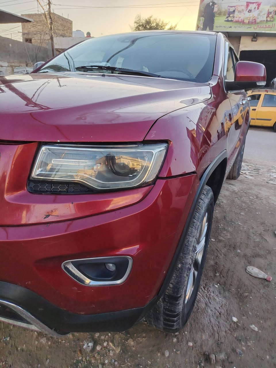 السلام عليكم جيب كراند شيروكي 2014 خليجي 6سلندر مكينه 3600  ماشيه 170 حقيقي فول مواصفات
بيها بنيد وباب الصدر صبغ
والصفحه الثانيه شخوط مثل ماوضح بالصور
سعر 195 وبيها مجال ***********
بغداد التاجي
