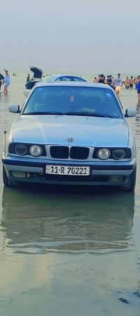 للبيع BMW 525 وارد ياباني مسكر تك فانوس اصل سنويه وبليته 90           ...