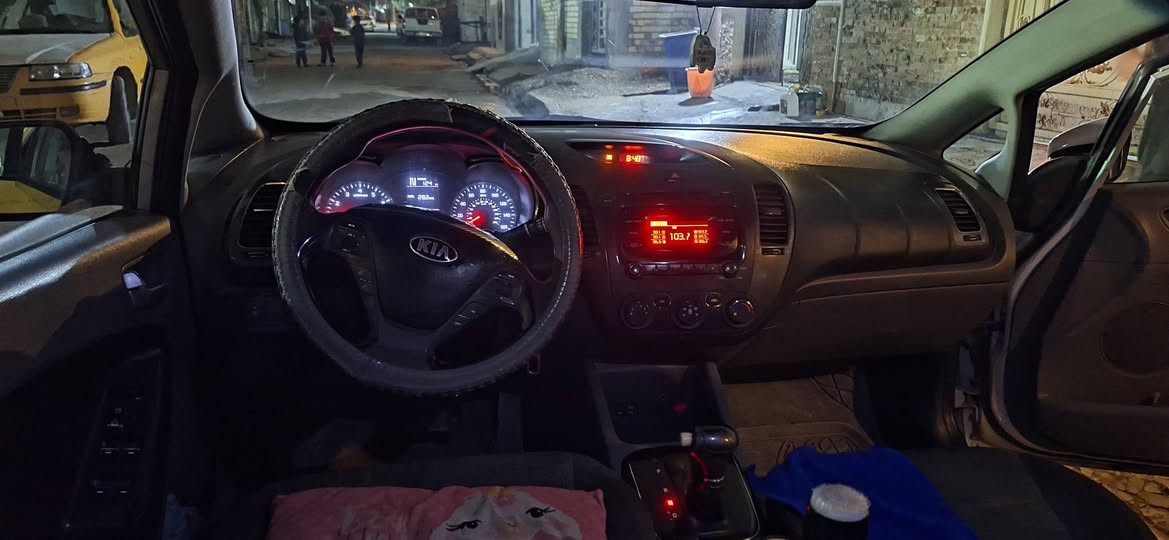 السلام عليكم اخوان السياره للبيع
كيا فورتي 

موديل 2017 

وارد امريكي 

السيارة مكانها بغداد 

سعرها 95 وبيها مجال للشراي

و السياره عارضها بـ هذه السعر لان متوازي على بيعتها 

***********

***********
