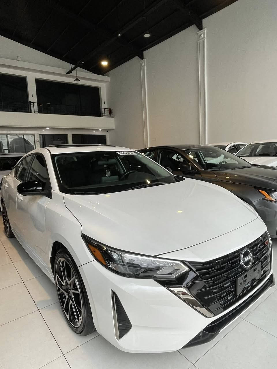 نيسان سينترا 2024 مواصفات SR 1/1 فول ماشي 13000 ( كاتي ) بدون رقم تترقم اربيل سليمانية دهوك بدون صبغ قبغ صندوق تبديل اصلي بدون ارباك وبدون دواخل .. رقم الشاصي مرفق بالصور للإستفسار واتساب  
***********
العنوان اربيل شارع 100 مدينة المعارض
