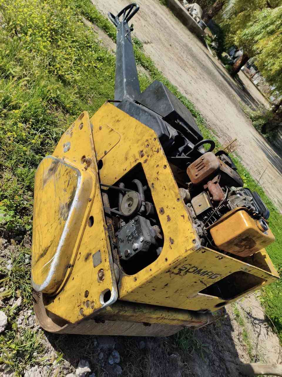 سلام عليكم حادله نضيفه شقاله من كلشي للبيع السعر
15 ورقه أو رجاهن بس الشراي يعلق
مكاني بغداد سبع البور رقم الاتصال ‏‪0780 096 4056‬‏
