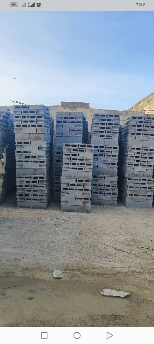 بلوك الفلوجة قياس 20ب540واصل وقياس 15ب 500وقياس 12ب450واصل كرين داخل الفلوجه واطرافها الاستفسار عل رقم *********** بي واتساب
