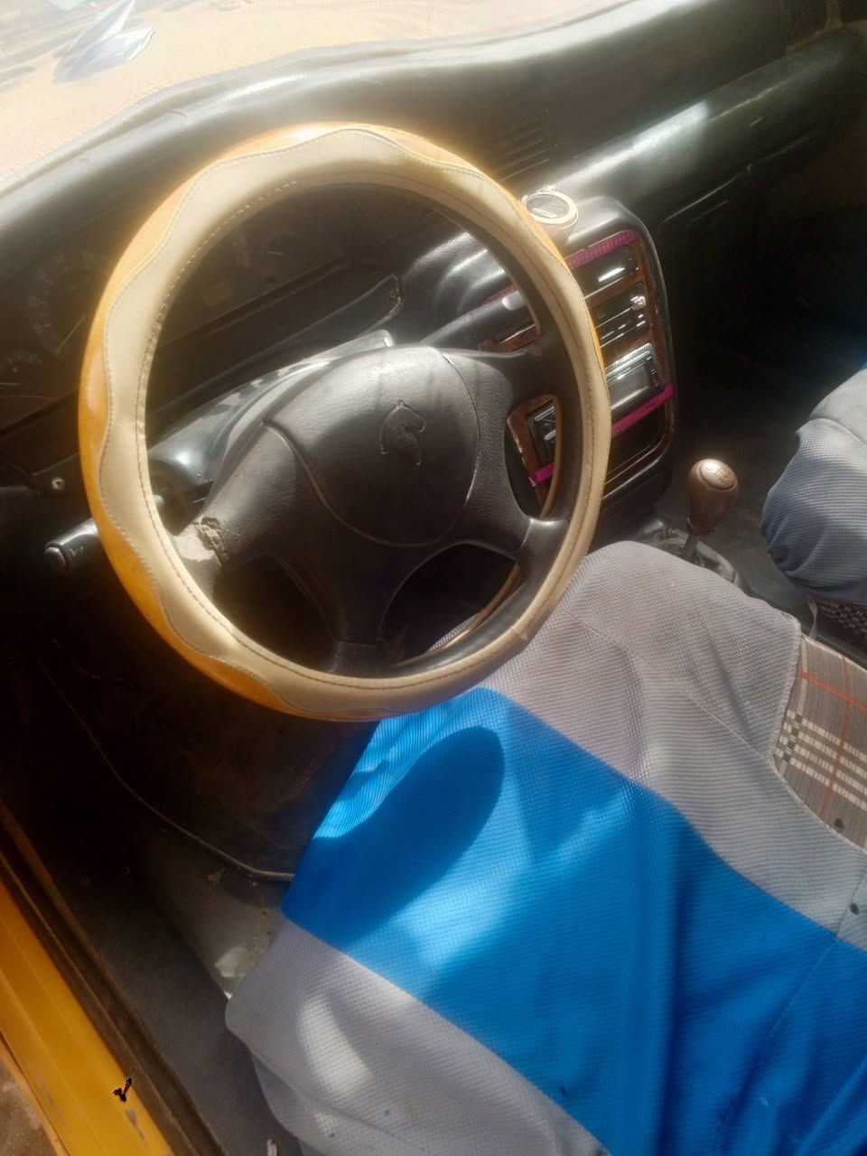 السلام عليكم سمند للبيع مكينه وكير انضاف بدي حلو رقم ميسان
وراعيهه ماواصله وماندله اتكفلك عشائر عن السرقه السعر 18وبيه مجال مكان السياره ناصريه مركز الرقم ***********
