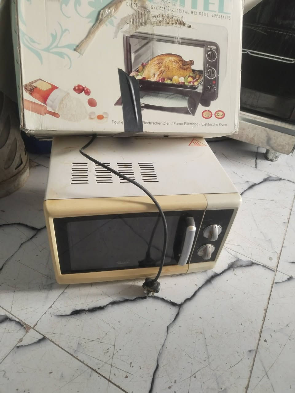 انواع الغراض البيع  كلمن اوسعره عنوان شطره حي زهور ***********
