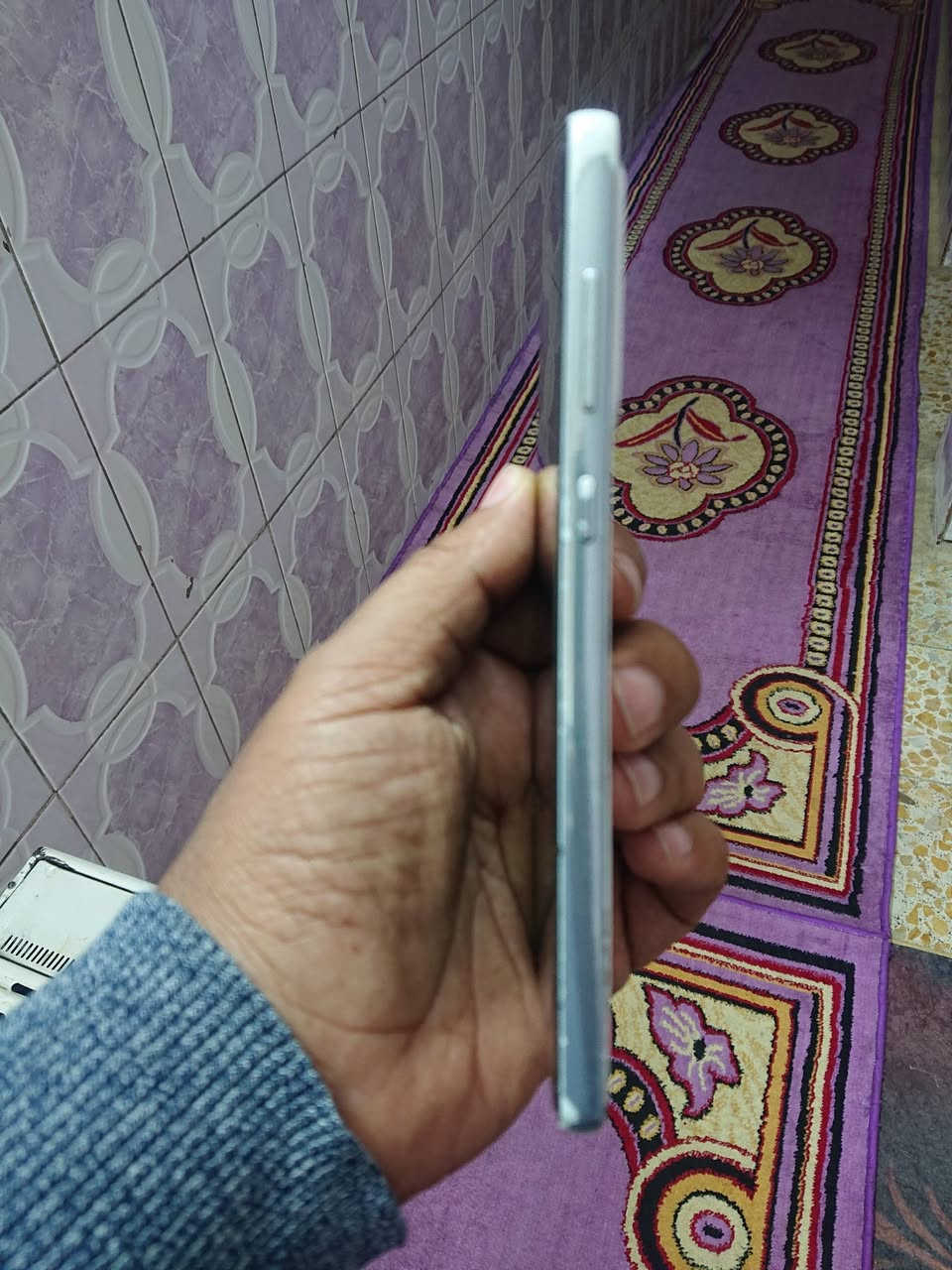 سامسونج أي 73 الذاكره 256 العشوائي 8+8 الشاشة سوبر امولد الكامرا 108 الأمامي 32 المعالج سناب دراغون البطارية 5000 الجهاز كل بلادي فقط جرد بصيط بالاطار السعر 160 قفل سعر ثابت الاتصال واتساب على الرقم *********** يوجد توصيل ملاحظة وياه فقط حافظه ولزگه
