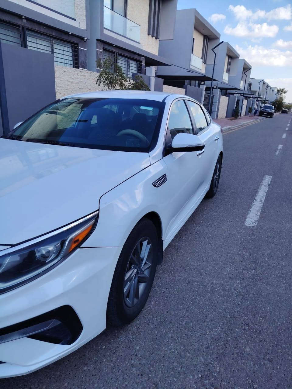 كيا اوبتما موديل 2020 وارد أمريكي صبغ البنيد فقط رقمها مشروع وطني انبار بأسمي سعرها 15000 $ سياره نظيفه وحلوه.
للتواصل والاستفسار الأرقام ادناه 
 ***********
***********
