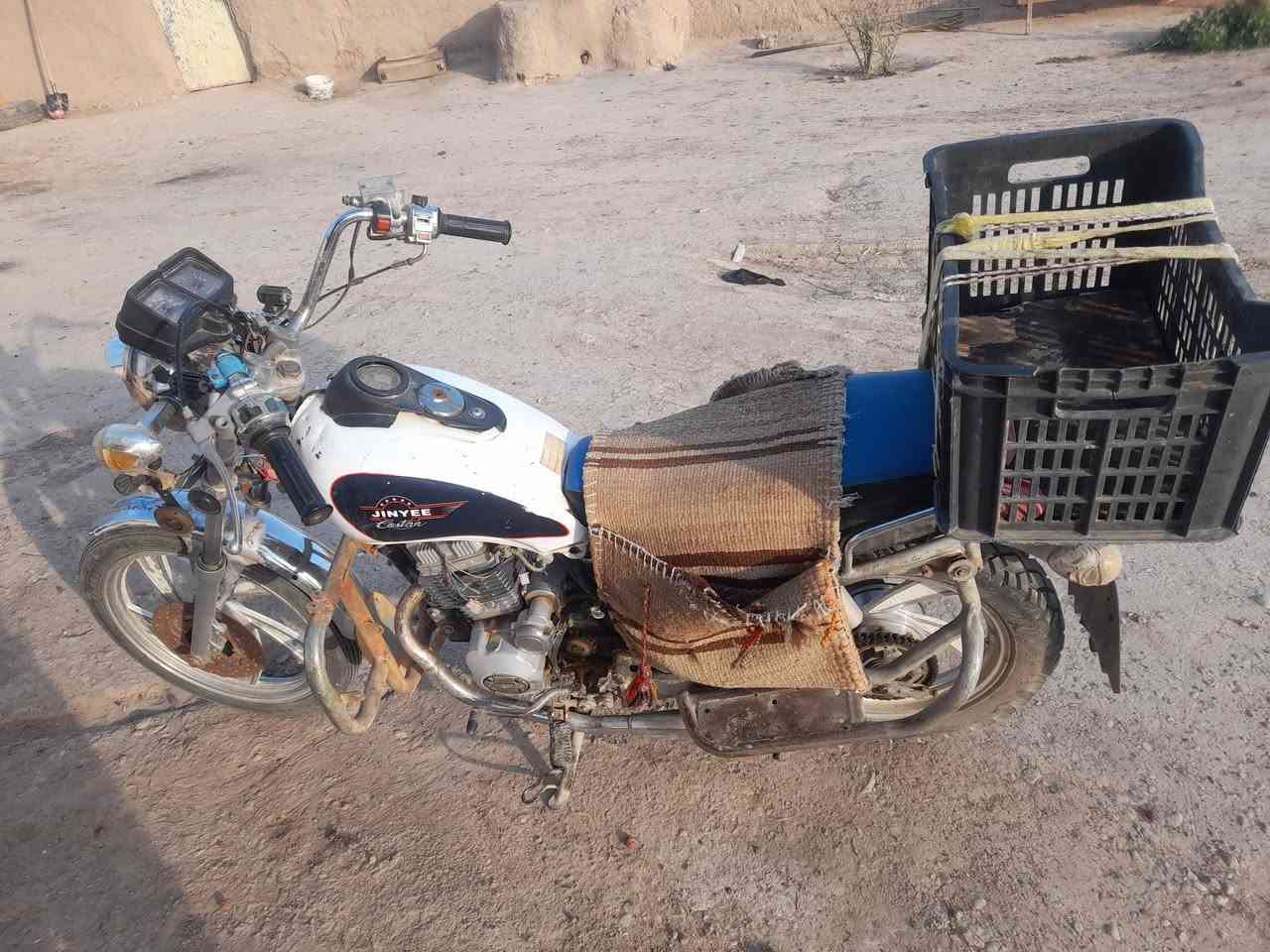 دراجه جني موديل 12 اوراق اوصوليه دراجه خير من الله كله شغاله مابيه اينقص كهربايات شغاله محرك ناعم بس نقص اسلف وبس امكان ديالى كنعان سيسبانه اسعر 300 وبيه مجال ***********
