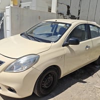 أبيض • أوتوماتيك • ٢٠١٤