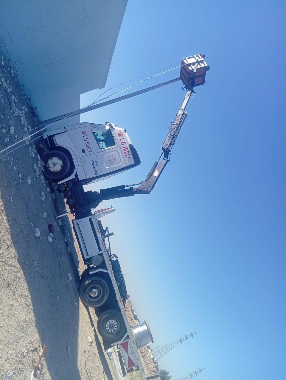 السلام عليكم
كرين فالفو 6طن... سلايتين 2002 رقم سليمانيه الجديد

العنوان الانبار _فلوجة 

السعر 220 وبي مجال للشراي

للتواصل على هذا الرقم *********** مصطفى
