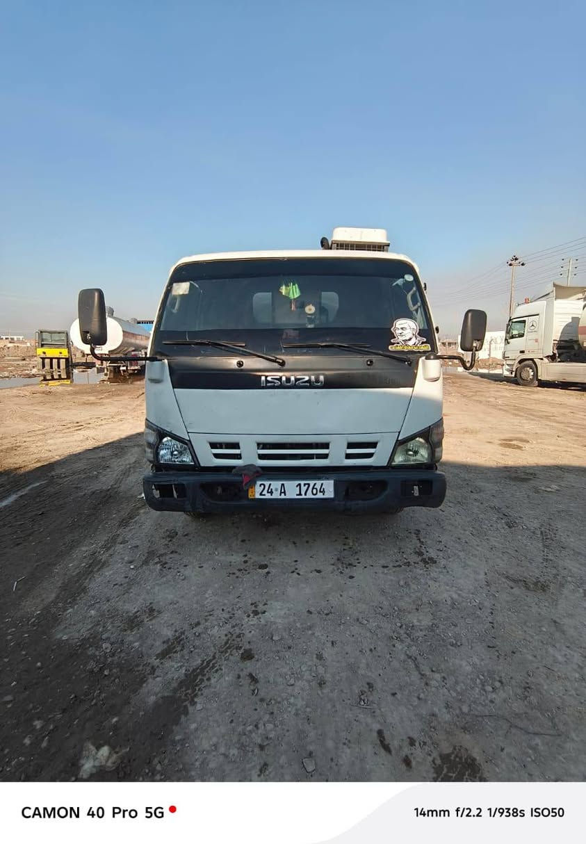 أزوزه تنكر 2007
رقم شمالي دهوك جديد دولي  بإسمي
كفاله عامه مكينه وكير كفاله
تخم تاير
حمولة 6 طن
بيها سبلت عالباتري ثلج❄️
دوشمه للداخل جديد 
سيارة جديدة أنضف من الصور
السعر 145 وبيها مجال
***********
***********
